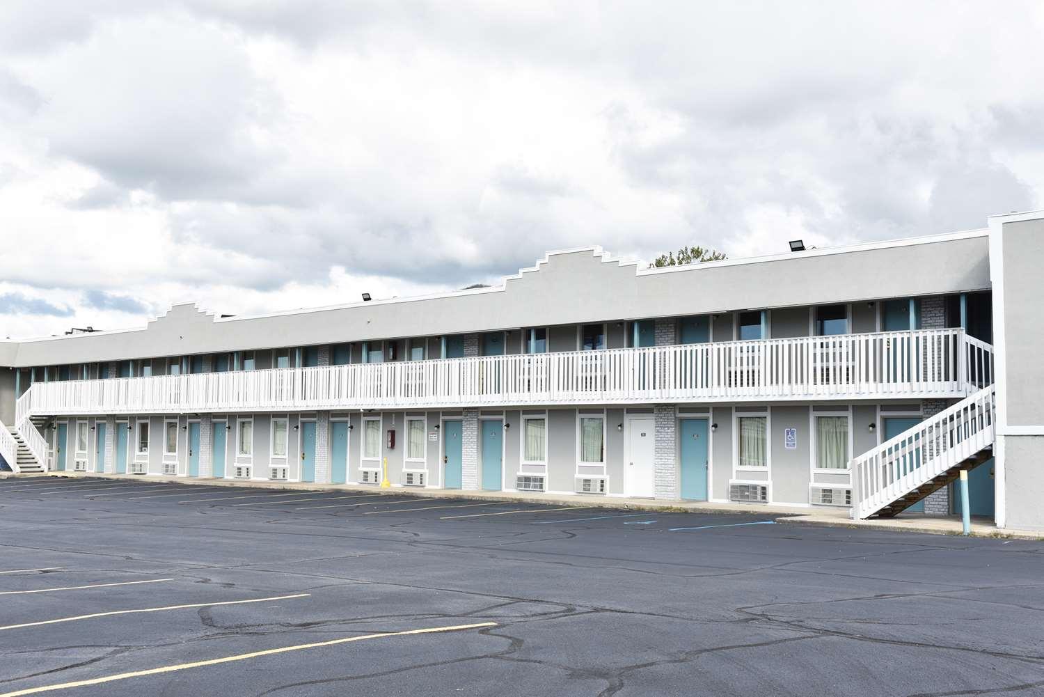 Knights Inn Мерилвил Екстериор снимка