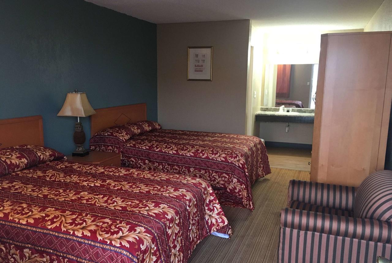 Knights Inn Мерилвил Екстериор снимка